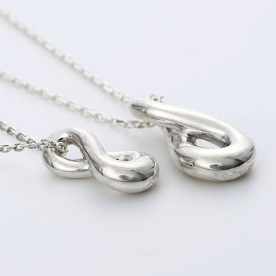 シルバーネックレス