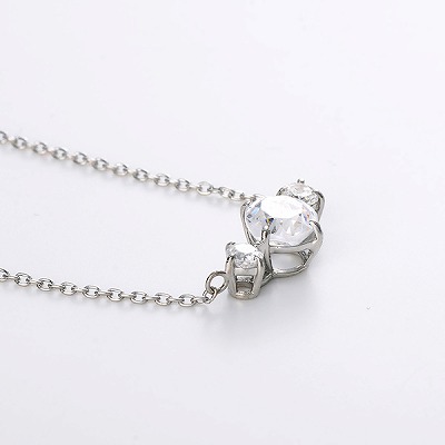 シルバーネックレス