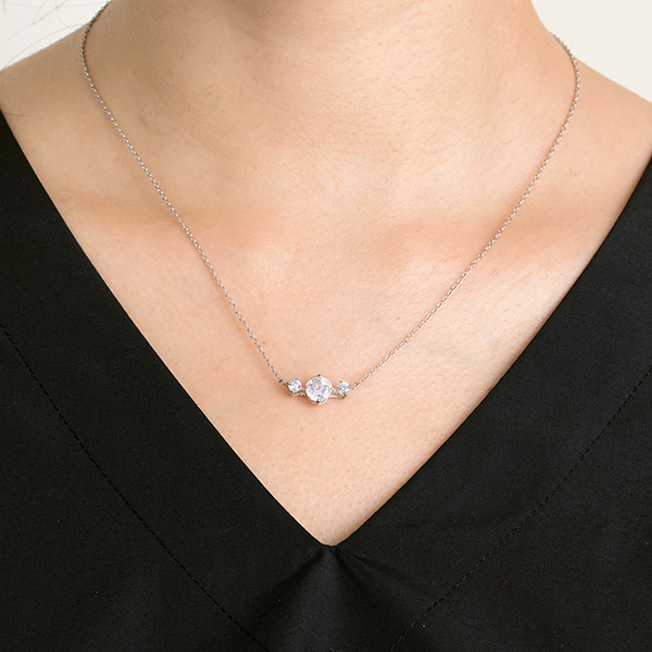 シルバーネックレス