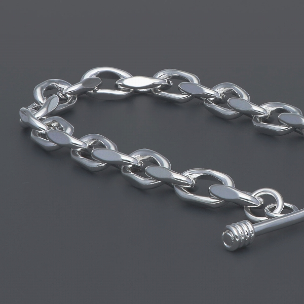 チェーンブレスレット