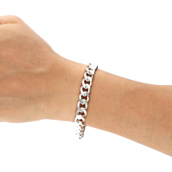 チェーンブレスレット