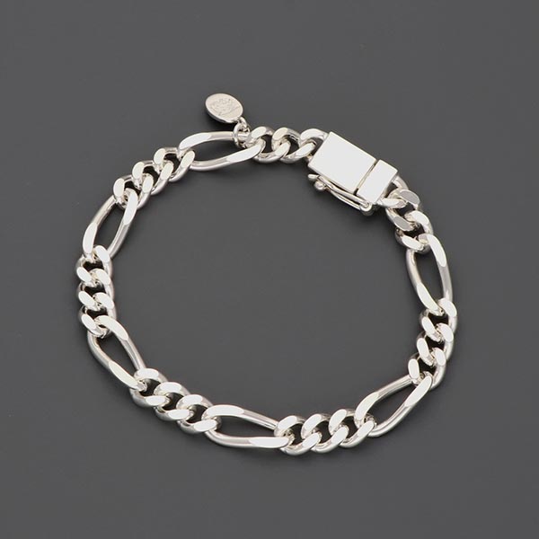 チェーンブレスレット