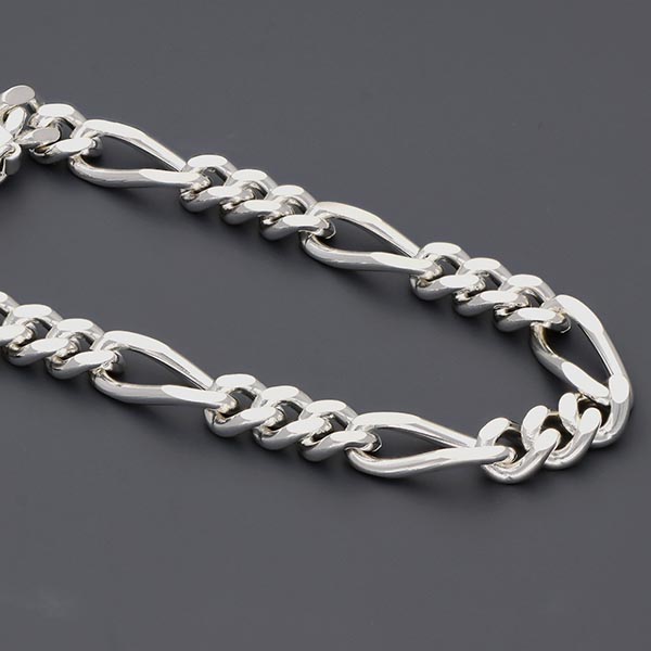 チェーンブレスレット