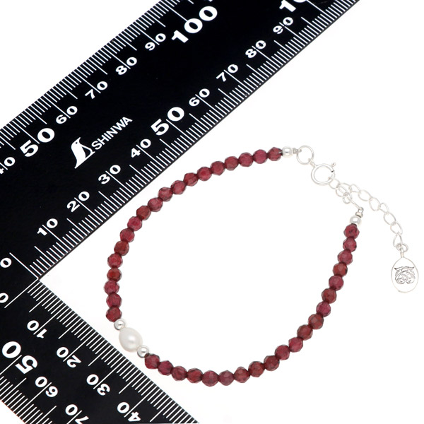 ビーズブレスレット