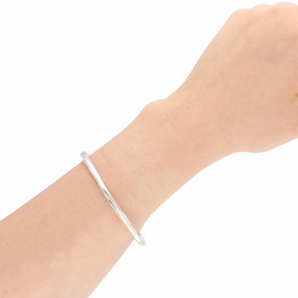 シルバーバングル