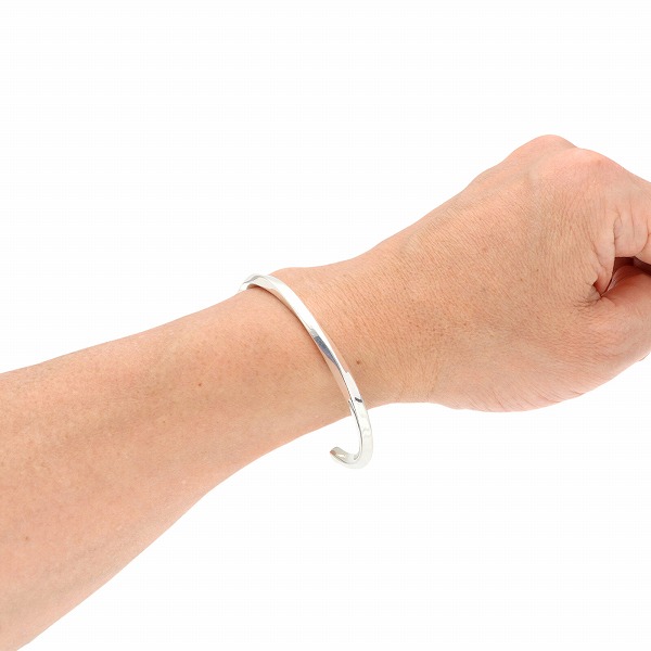 シルバーバングル