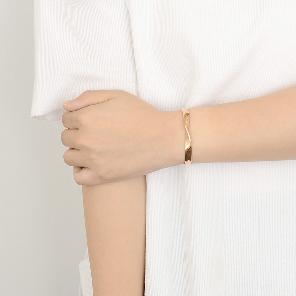 シルバーバングル