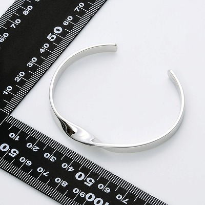 シルバーバングル