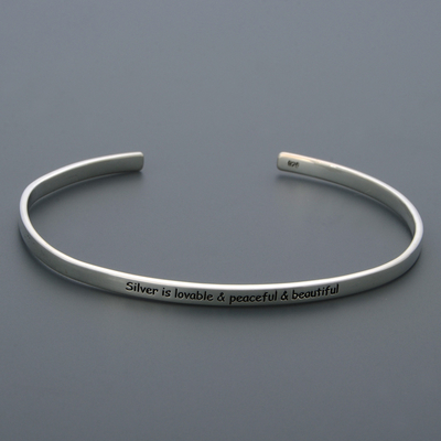 シルバーバングル