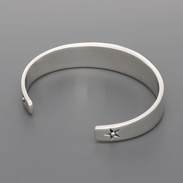 シルバーバングル