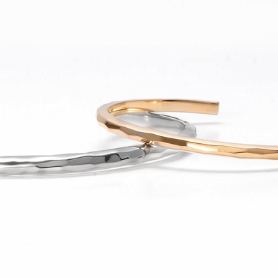 シルバーペアバングル