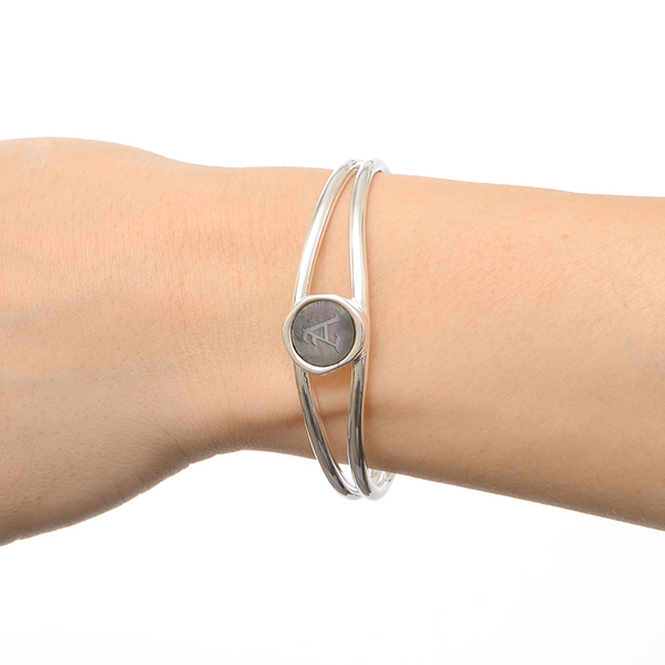 ブラスバングル