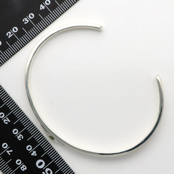 シルバーバングル