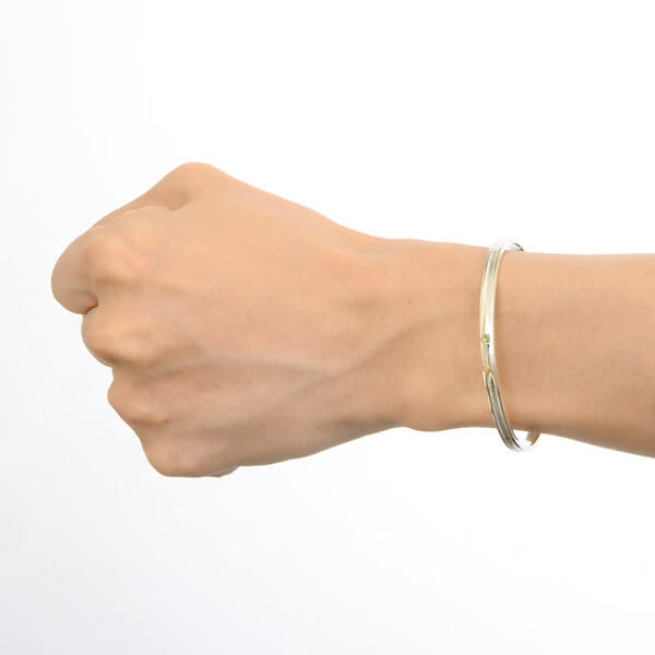 シルバーバングル