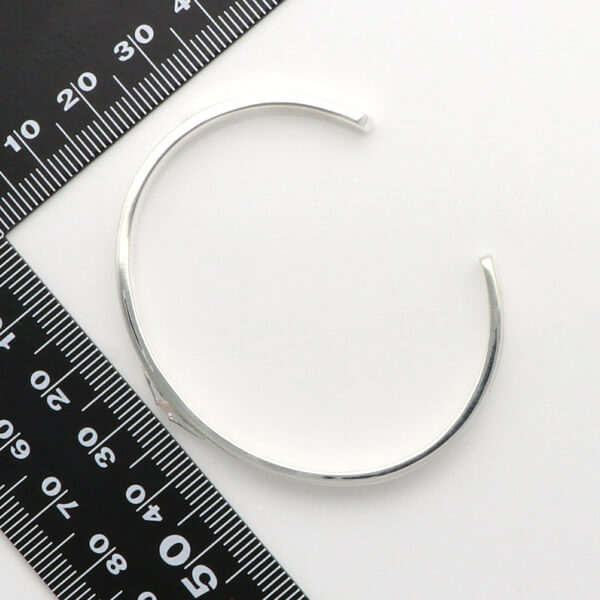 シルバーバングル