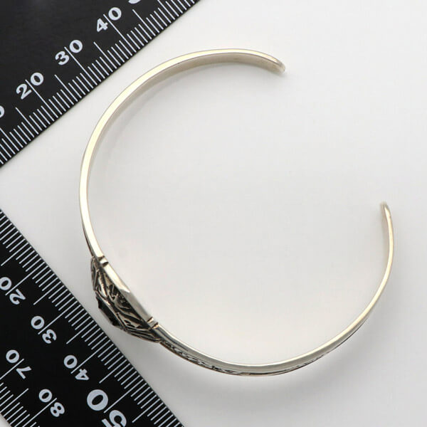 シルバーバングル