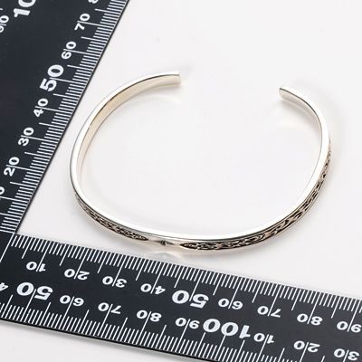 シルバーバングル