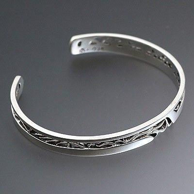 シルバーバングル