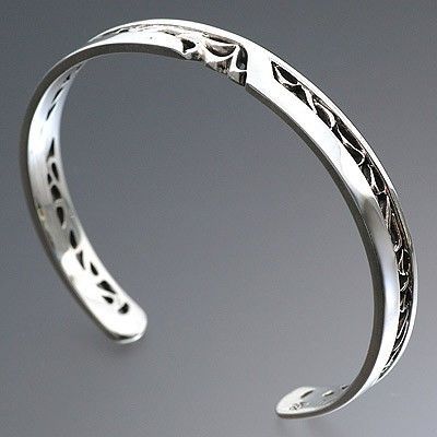 シルバーバングル