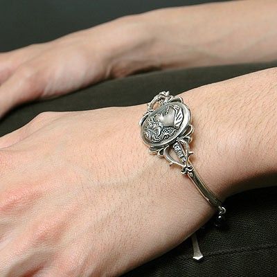 シルバーブレスレット