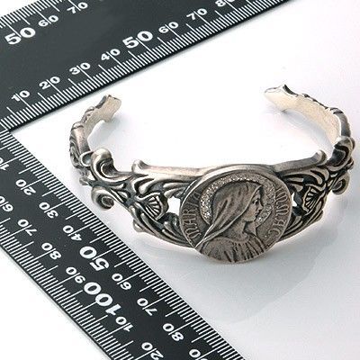 シルバーバングル