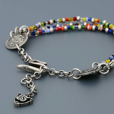 ビーズブレスレット