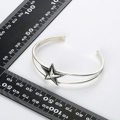 シルバーバングル