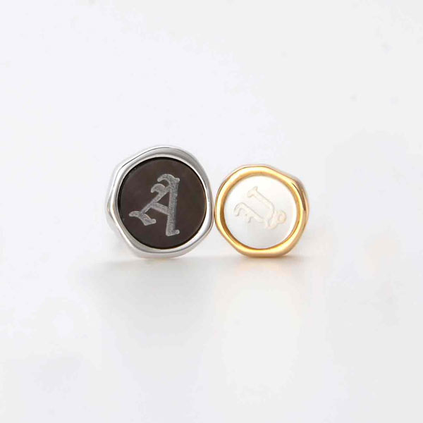 ブラスペアピアス