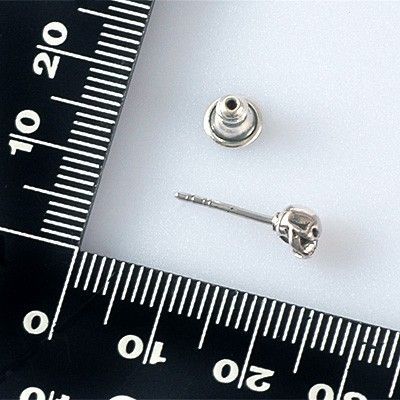 シルバースタッドピアス(片耳用)