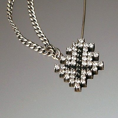 シルバーピンブローチ