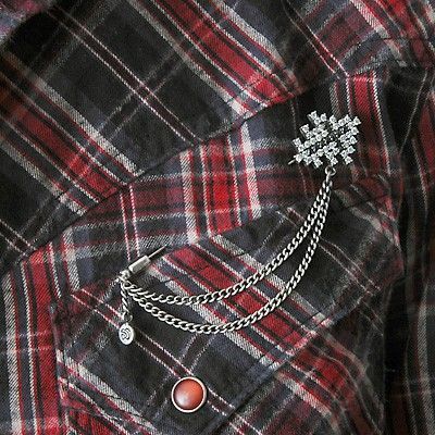 シルバーピンブローチ