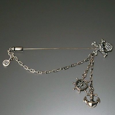 シルバーピンブローチ