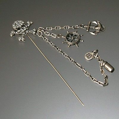 シルバーピンブローチ