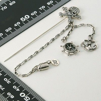 シルバーピンブローチ