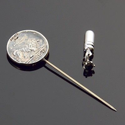 シルバーピンブローチ