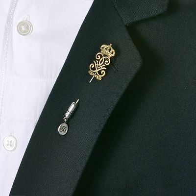 シルバーピンブローチ