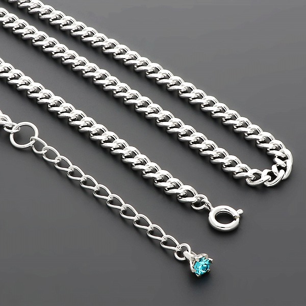 チェーンネックレス