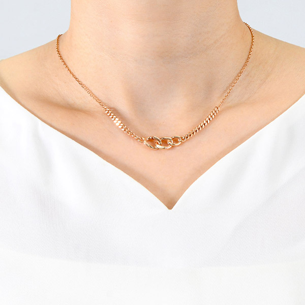 シルバーネックレス