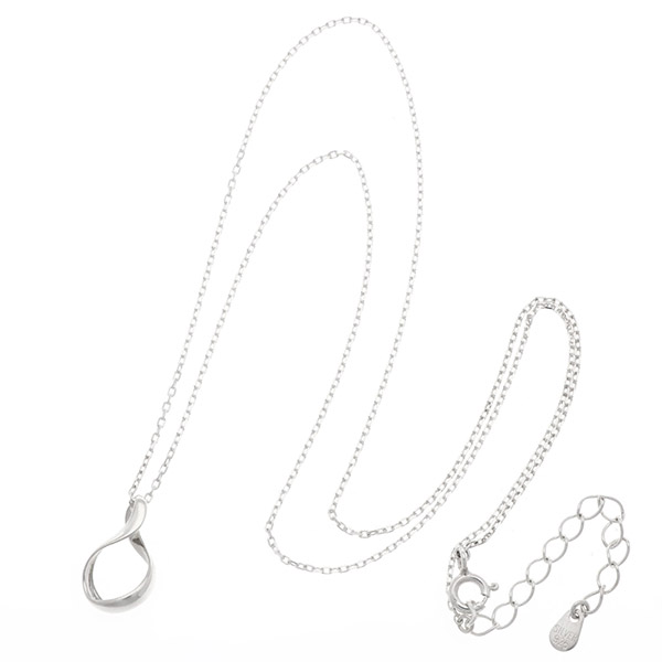 シルバーネックレス