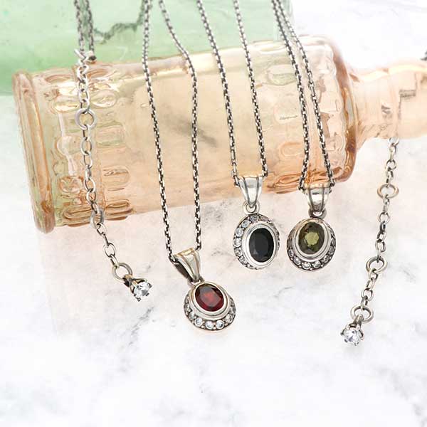 シルバーネックレス