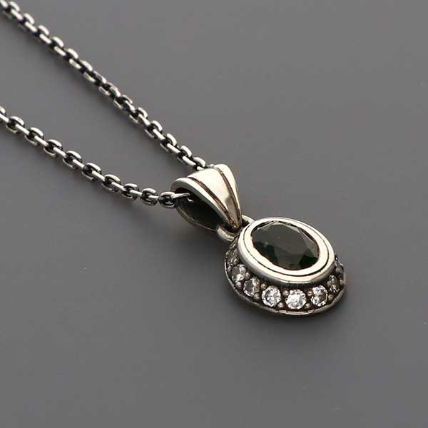 シルバーネックレス