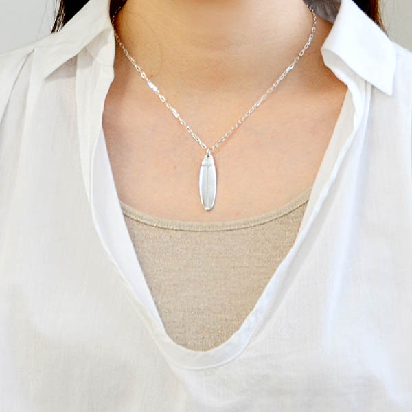 シルバーネックレス