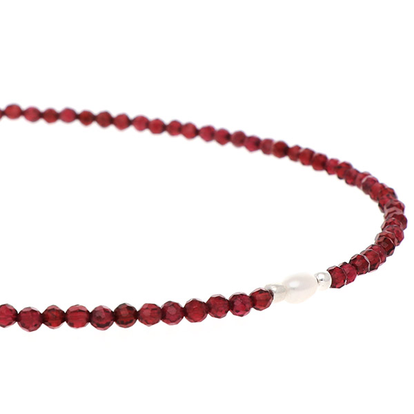 ビーズネックレス