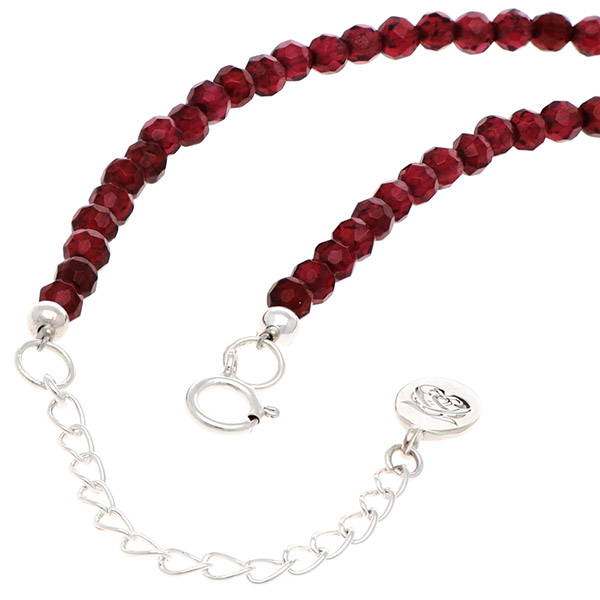 ビーズネックレス