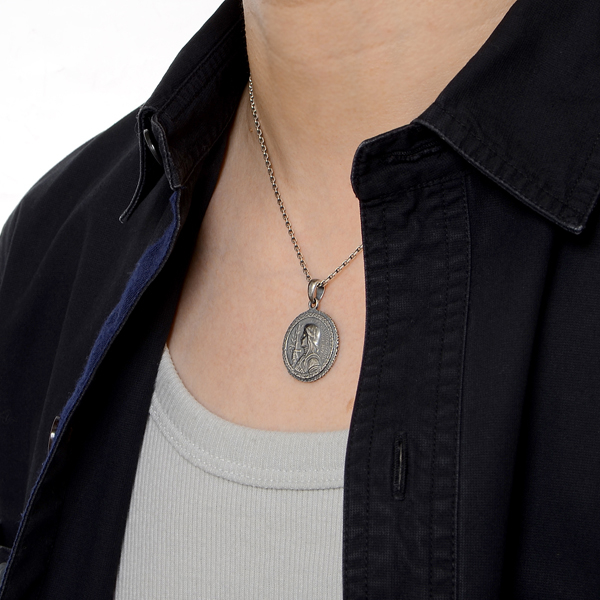 シルバーネックレス