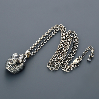 シルバーネックレス