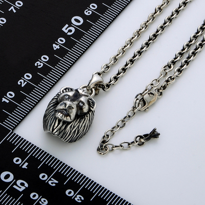 シルバーネックレス