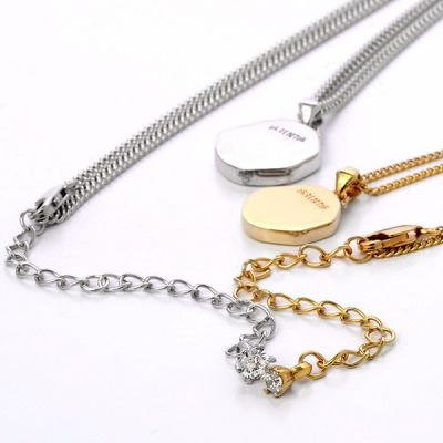 イニシャルシェルペアネックレス