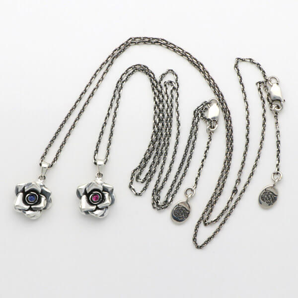 シルバーペアネックレス