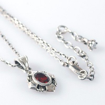 シルバーネックレス